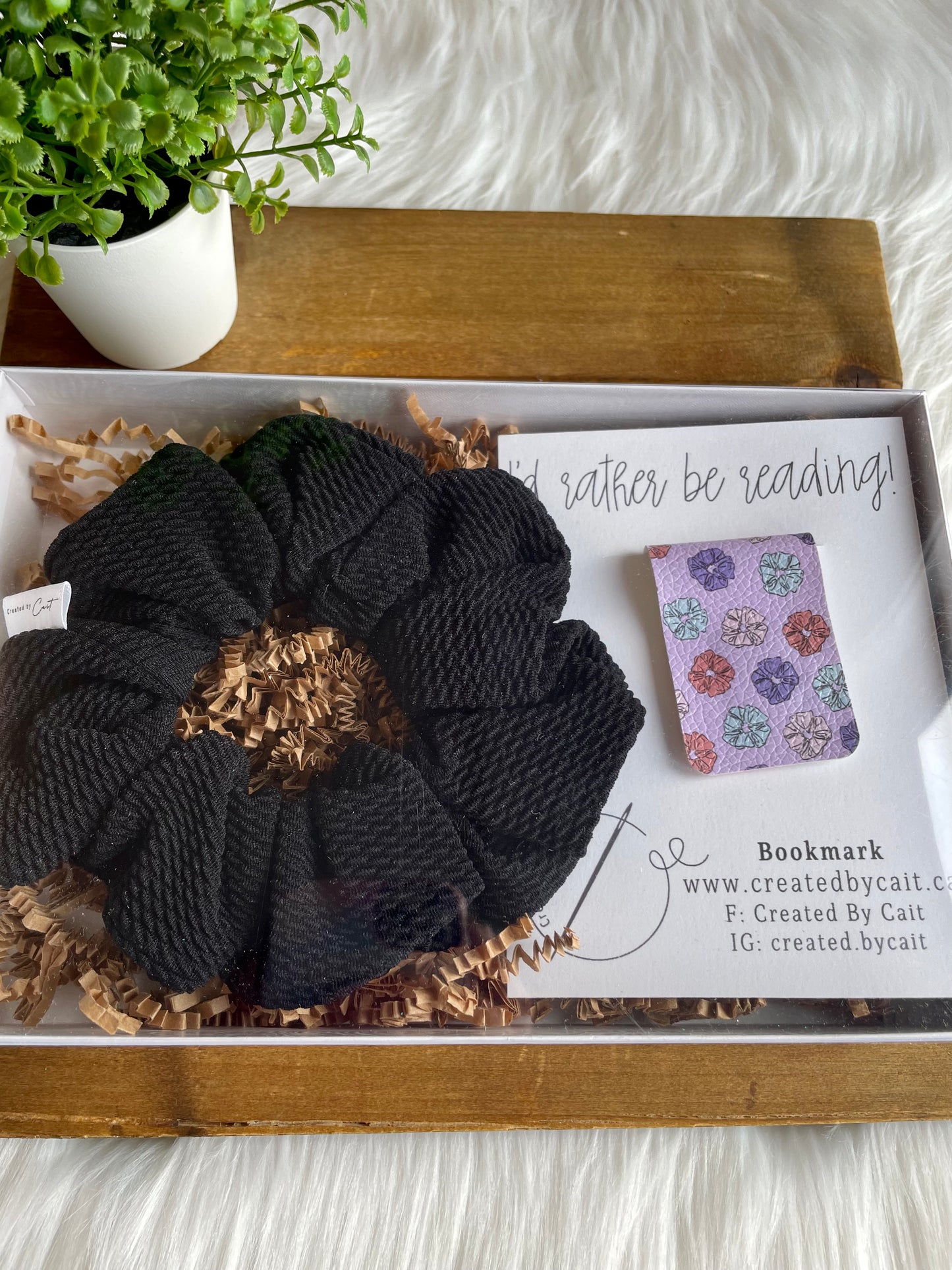 Black Scrunchie & Scrunchie Bookmark // Gift Box